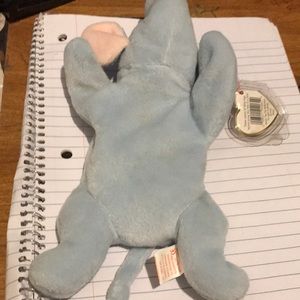 Peanut the elephant beanie babies collectibles